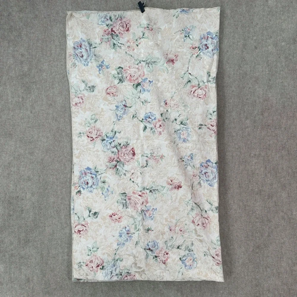 EUC Cloth Floral Oblong Tablecloth 100